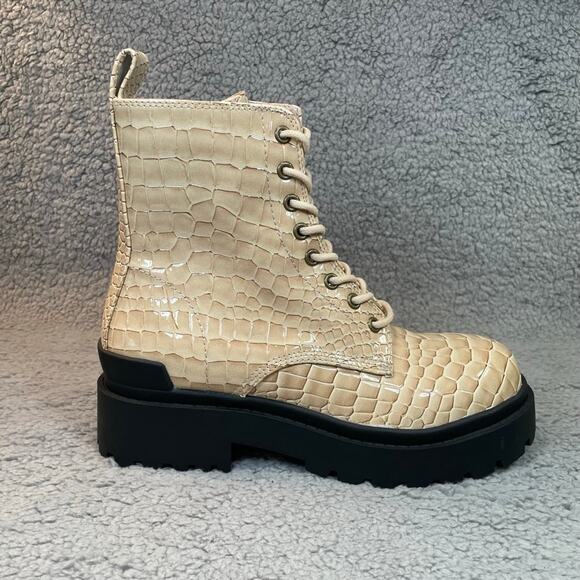 Urban Outfitters Brody Boot Sz 8 Grunge Goth Chunky Croc Platform Combat NWOB - Picture 2 of 11